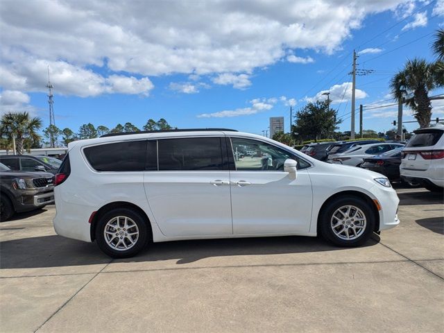 2022 Chrysler Pacifica Touring-L