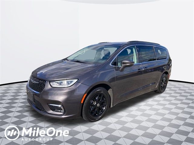 2022 Chrysler Pacifica Touring-L