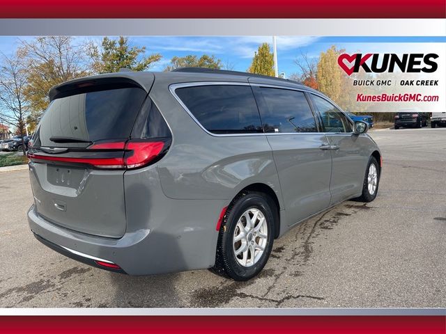 2022 Chrysler Pacifica Touring-L