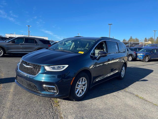 2022 Chrysler Pacifica Touring-L