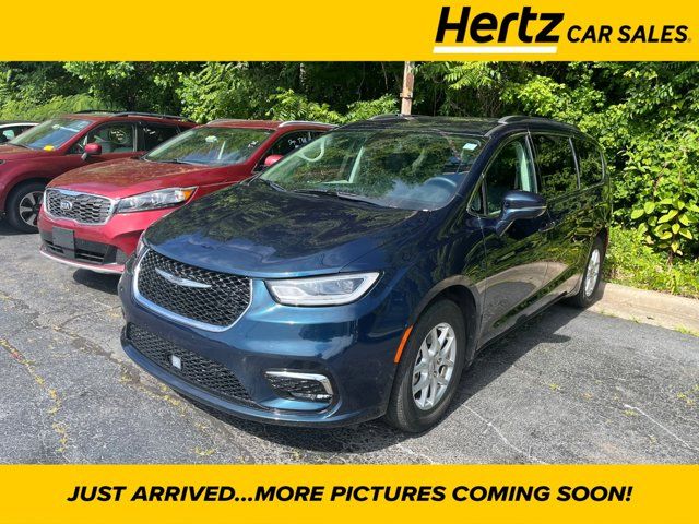 2022 Chrysler Pacifica Touring-L