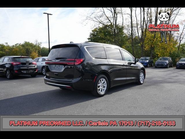 2022 Chrysler Pacifica Touring-L