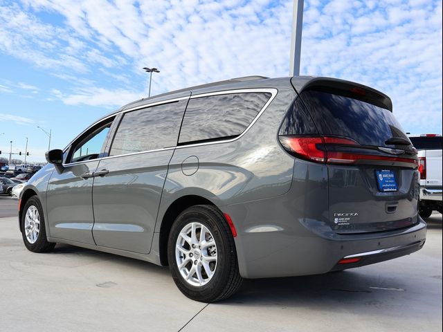 2022 Chrysler Pacifica Touring-L