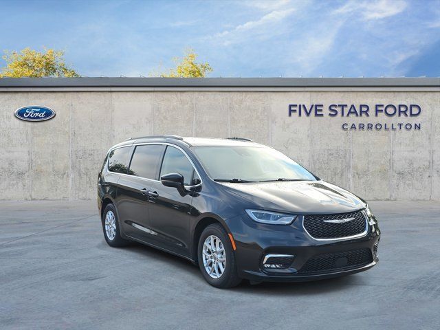 2022 Chrysler Pacifica Touring-L