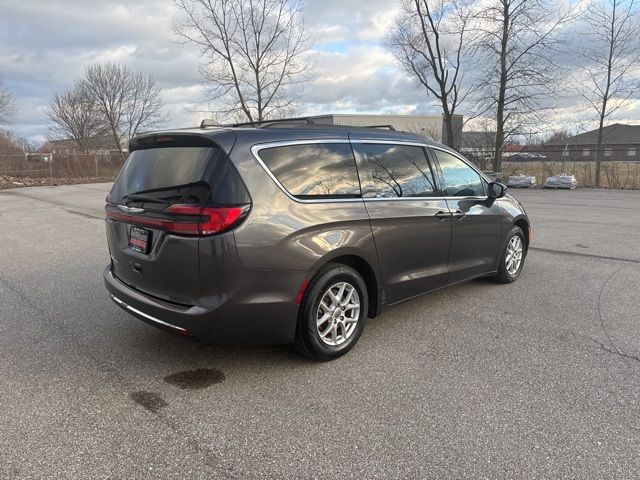 2022 Chrysler Pacifica Touring-L