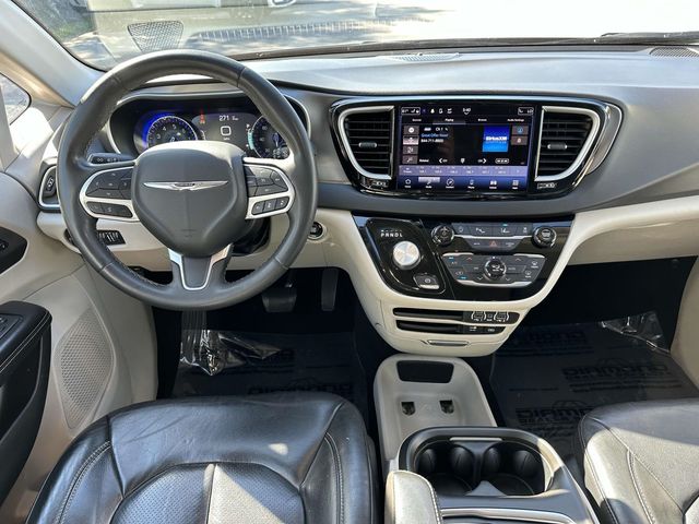 2022 Chrysler Pacifica Touring-L