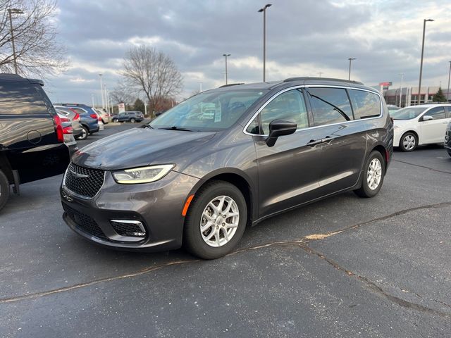 2022 Chrysler Pacifica Touring-L