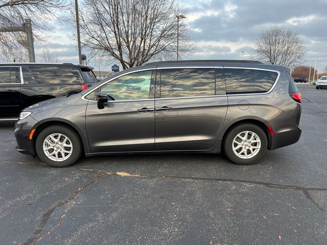 2022 Chrysler Pacifica Touring-L