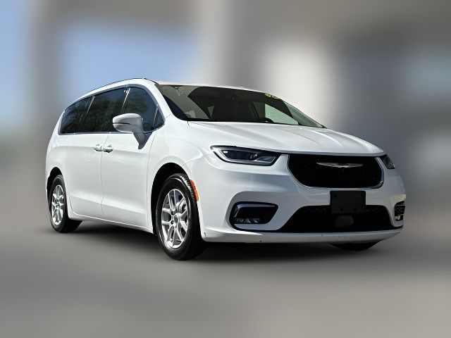 2022 Chrysler Pacifica Touring-L