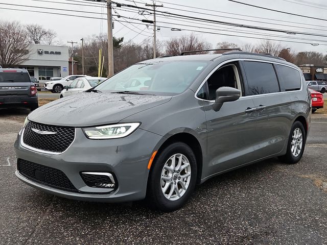 2022 Chrysler Pacifica Touring-L