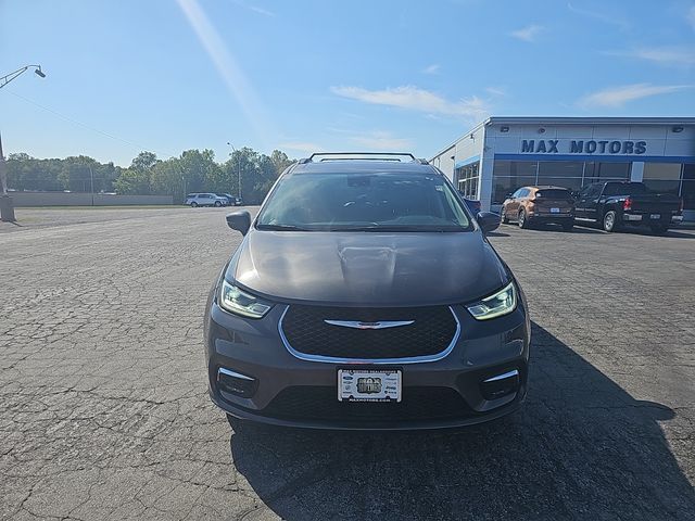 2022 Chrysler Pacifica Touring-L