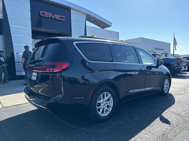 2022 Chrysler Pacifica Touring-L