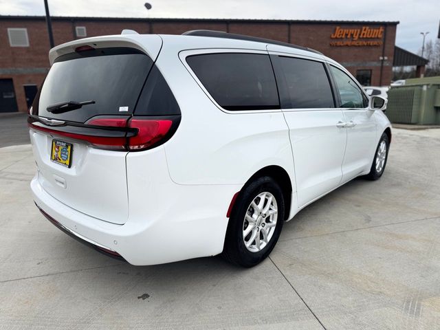 2022 Chrysler Pacifica Touring-L