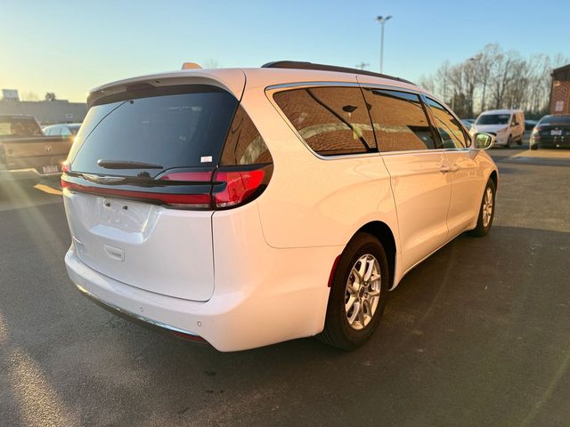 2022 Chrysler Pacifica Touring-L