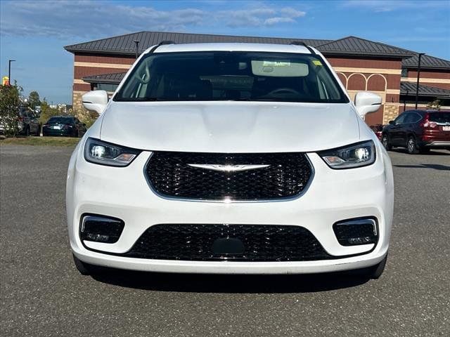 2022 Chrysler Pacifica Touring-L