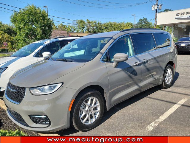 2022 Chrysler Pacifica Touring-L