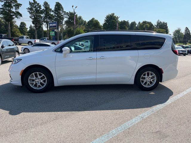 2022 Chrysler Pacifica Touring-L