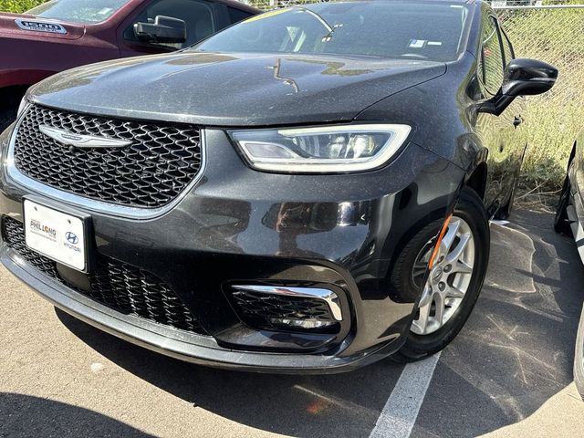 2022 Chrysler Pacifica Touring-L