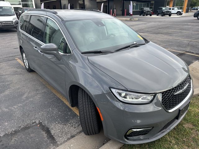 2022 Chrysler Pacifica Touring-L