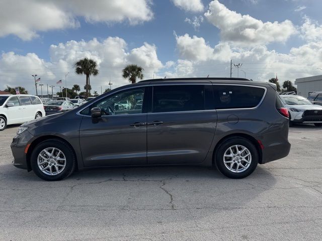 2022 Chrysler Pacifica Touring-L