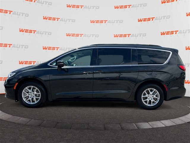 2022 Chrysler Pacifica Touring-L