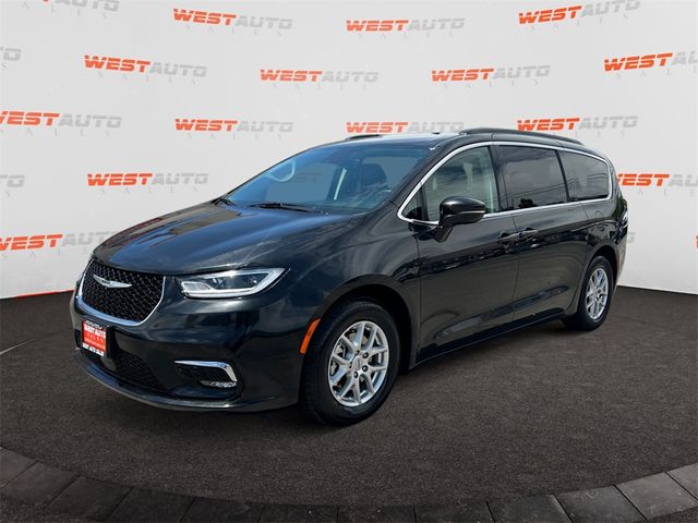 2022 Chrysler Pacifica Touring-L