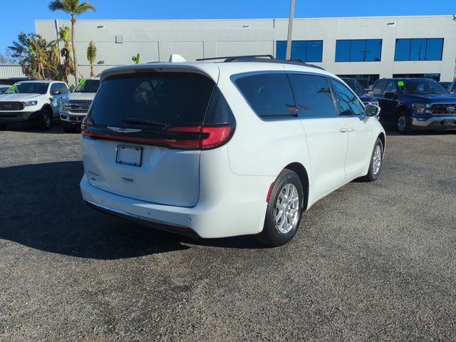 2022 Chrysler Pacifica Touring-L