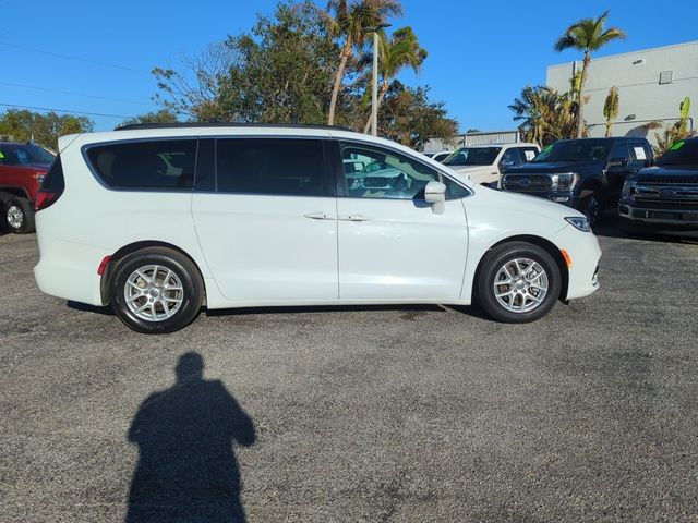 2022 Chrysler Pacifica Touring-L