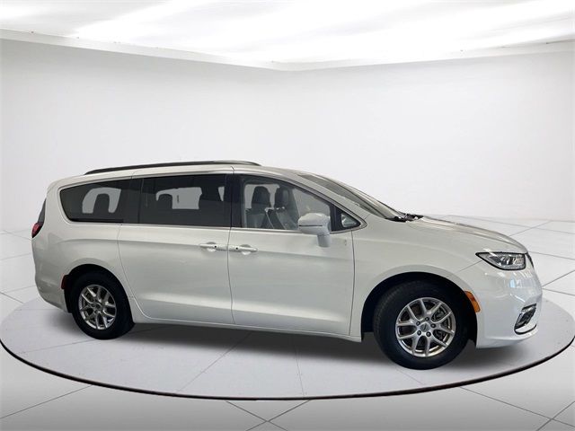 2022 Chrysler Pacifica Touring-L