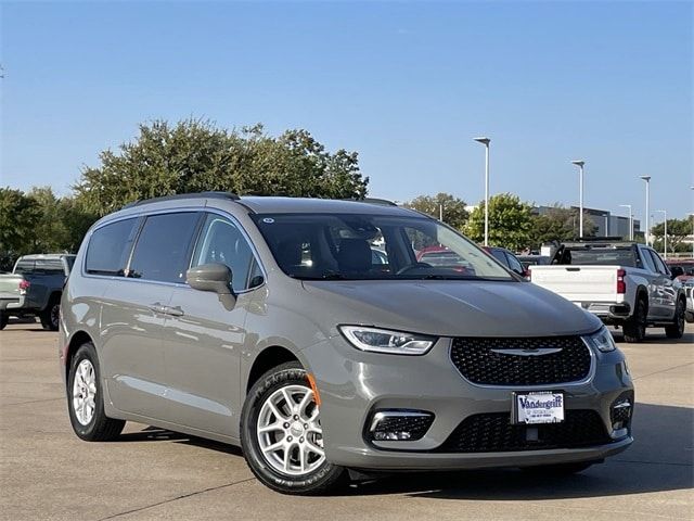 2022 Chrysler Pacifica Touring-L