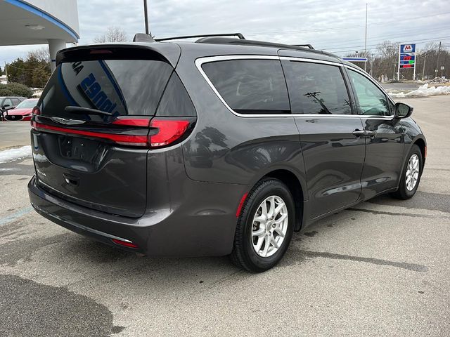 2022 Chrysler Pacifica Touring-L