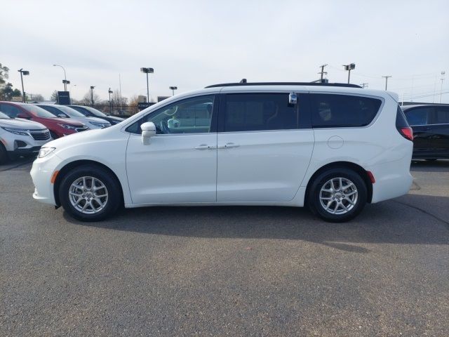 2022 Chrysler Pacifica Touring-L