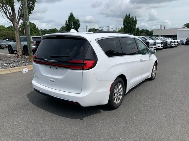 2022 Chrysler Pacifica Touring-L