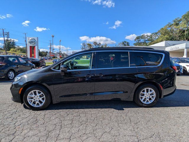 2022 Chrysler Pacifica Touring-L