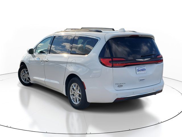 2022 Chrysler Pacifica Touring-L