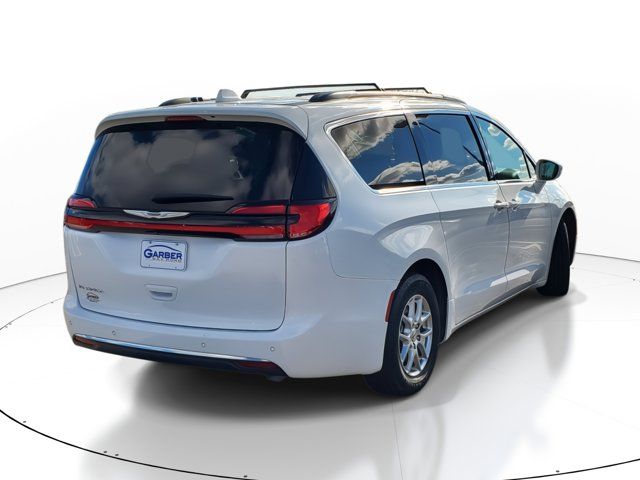 2022 Chrysler Pacifica Touring-L