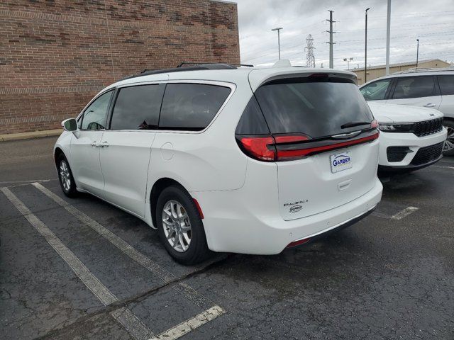 2022 Chrysler Pacifica Touring-L