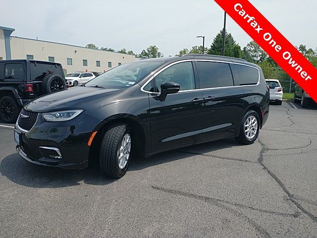 2022 Chrysler Pacifica Touring-L