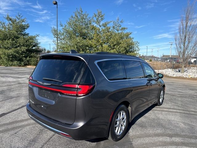 2022 Chrysler Pacifica Touring-L