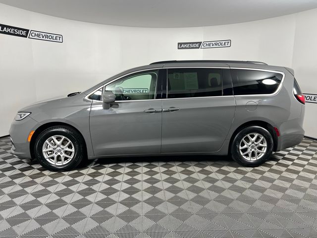 2022 Chrysler Pacifica Touring-L