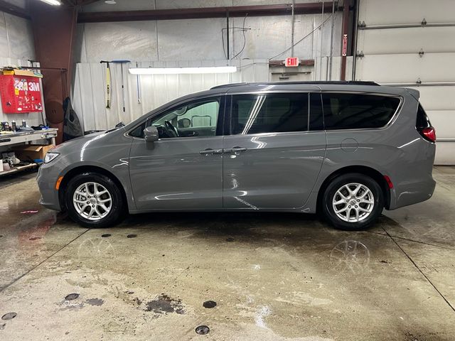 2022 Chrysler Pacifica Touring-L