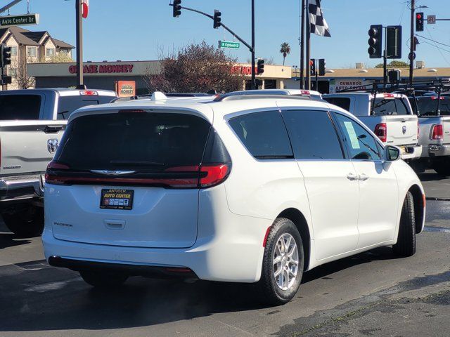 2022 Chrysler Pacifica Touring-L