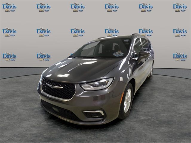 2022 Chrysler Pacifica Touring-L