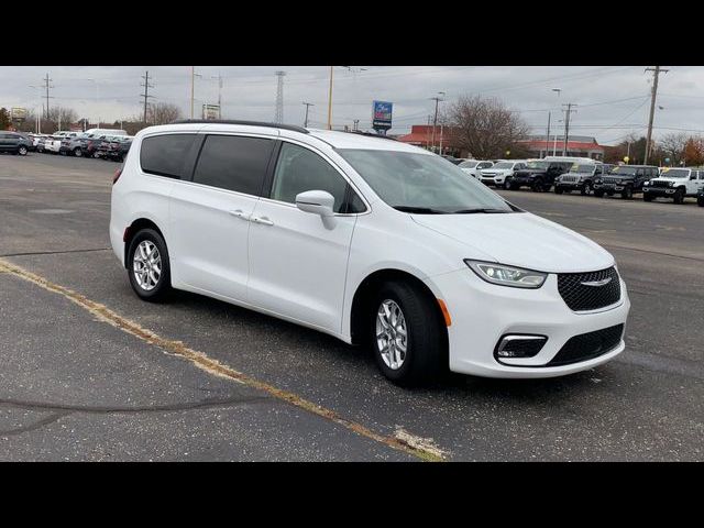 2022 Chrysler Pacifica Touring-L