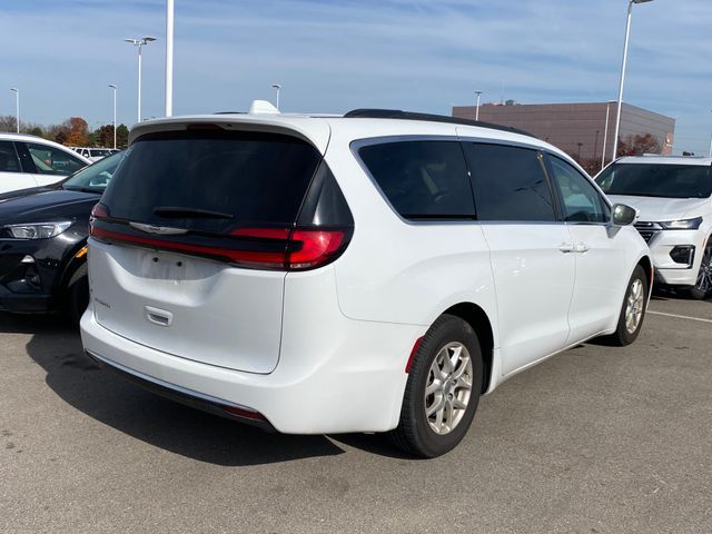 2022 Chrysler Pacifica Touring-L