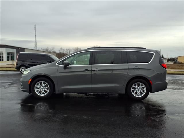 2022 Chrysler Pacifica Touring-L