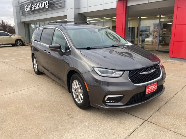 2022 Chrysler Pacifica Touring-L