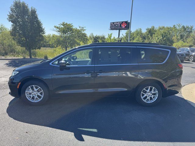 2022 Chrysler Pacifica Touring-L