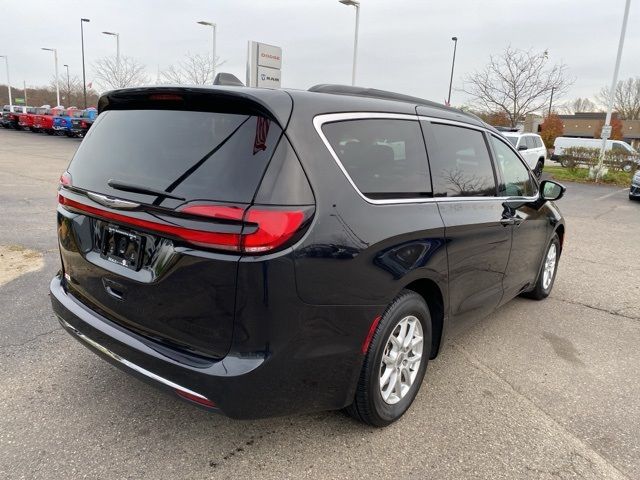 2022 Chrysler Pacifica Touring-L