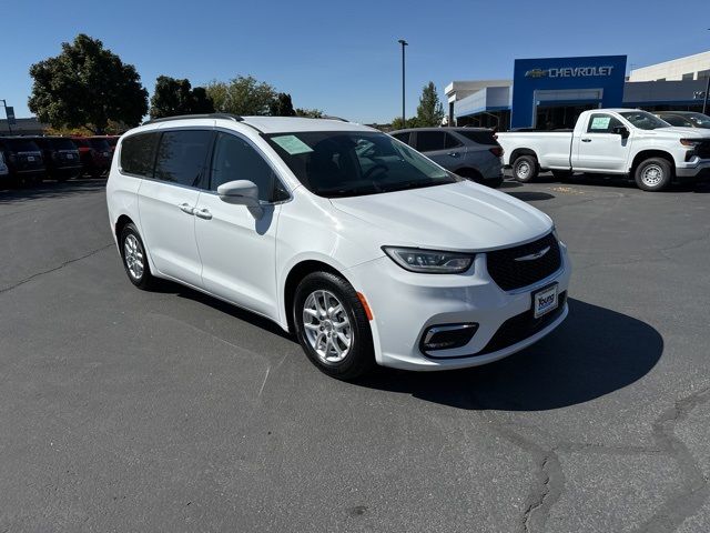 2022 Chrysler Pacifica Touring-L